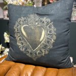 Coussin cœur ex-voto
